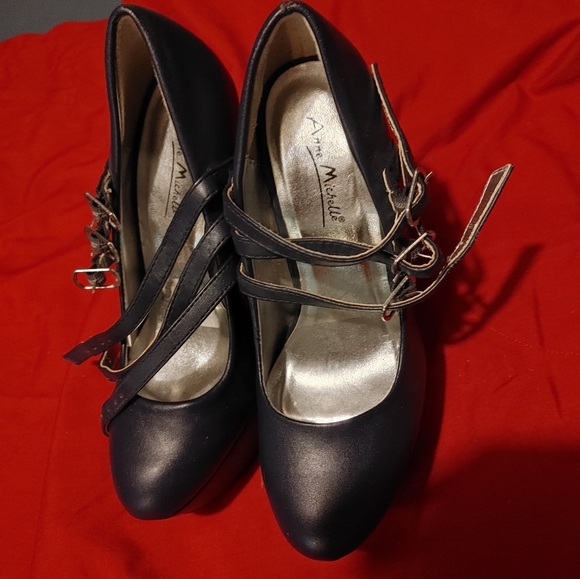 Anne Michelle Heels - Picture 4 of 6